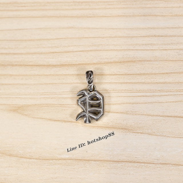 Chrome Hearts專櫃皮具包包純銀字母項鏈 克羅心925純銀字母Q吊墜 gj1076